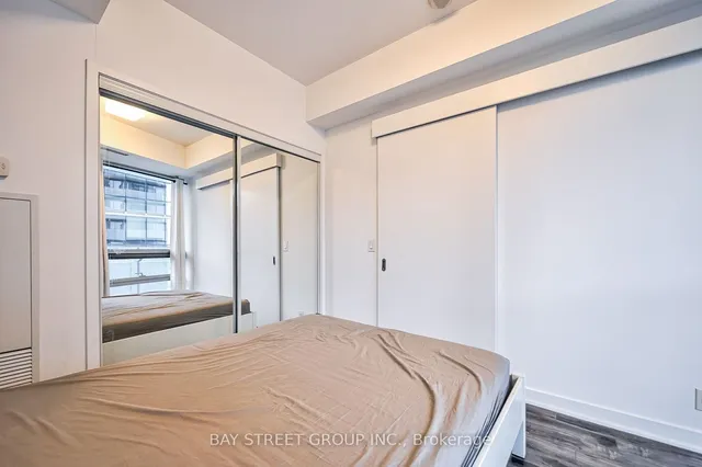 Additional property image - 14 York St Unit 3410