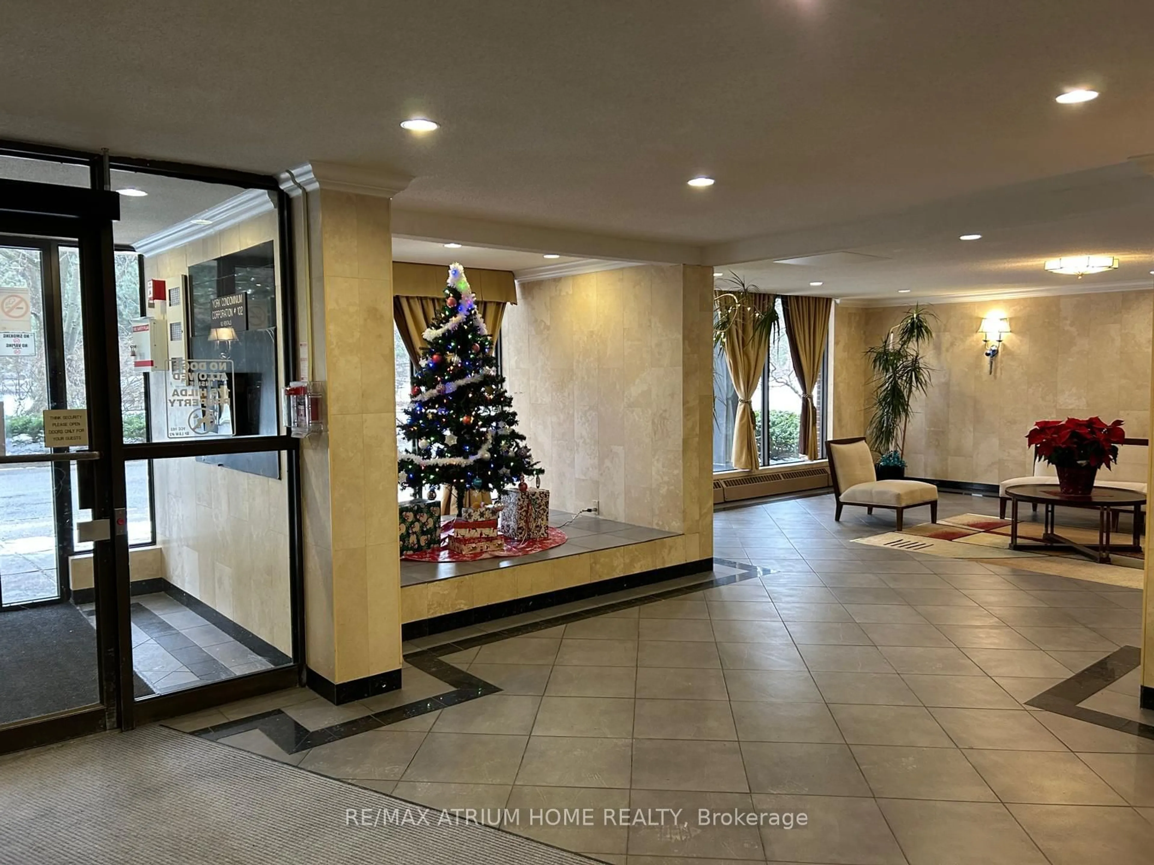 Lobby for 175 Hilda Ave #310, Toronto Ontario M2M 1V8