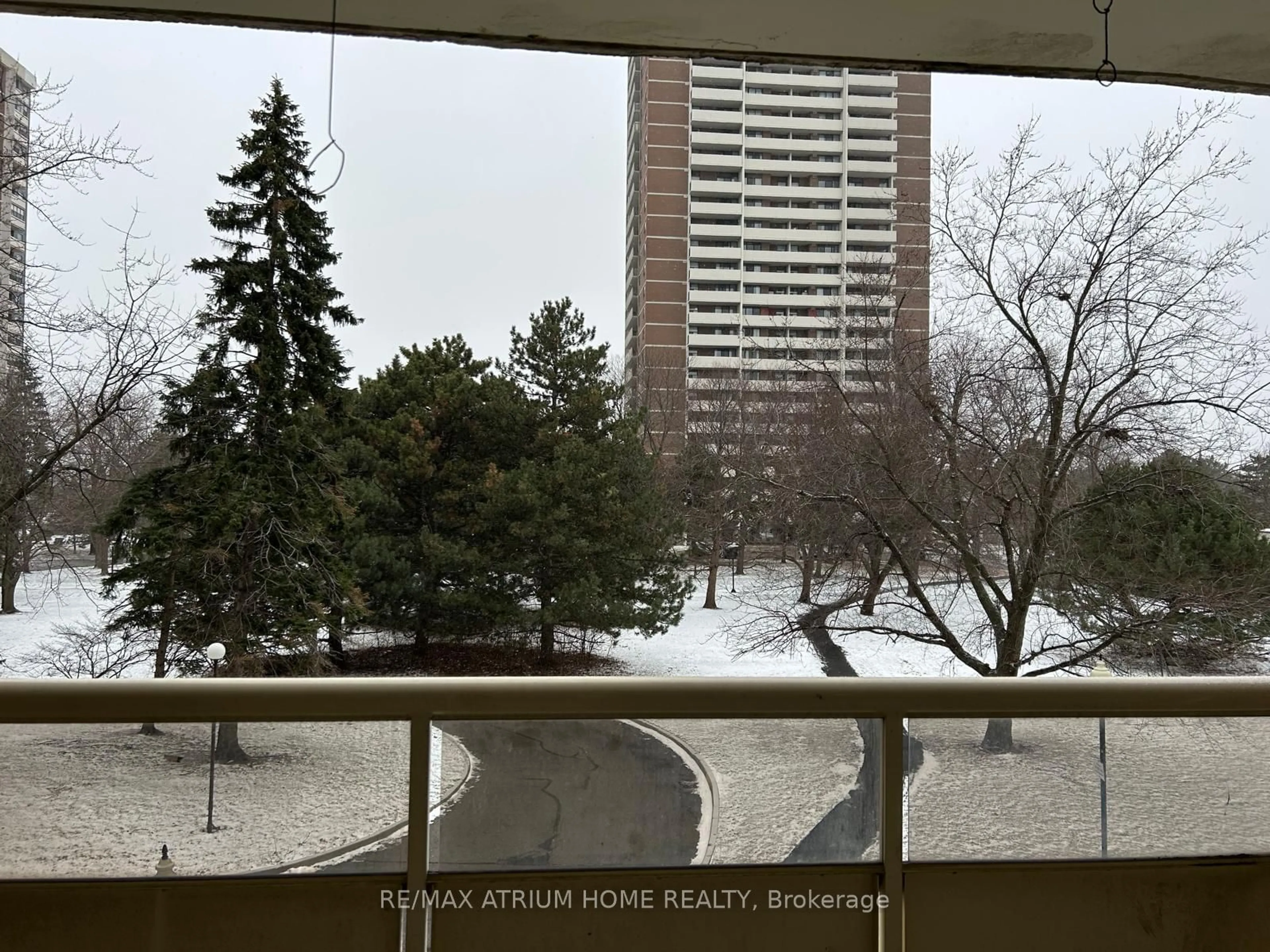 Balcony in the apartment, city buildings view from balcony for 175 Hilda Ave #310, Toronto Ontario M2M 1V8