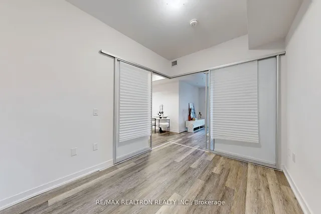 Additional property image - 250 Lawrence Ave Unit 501