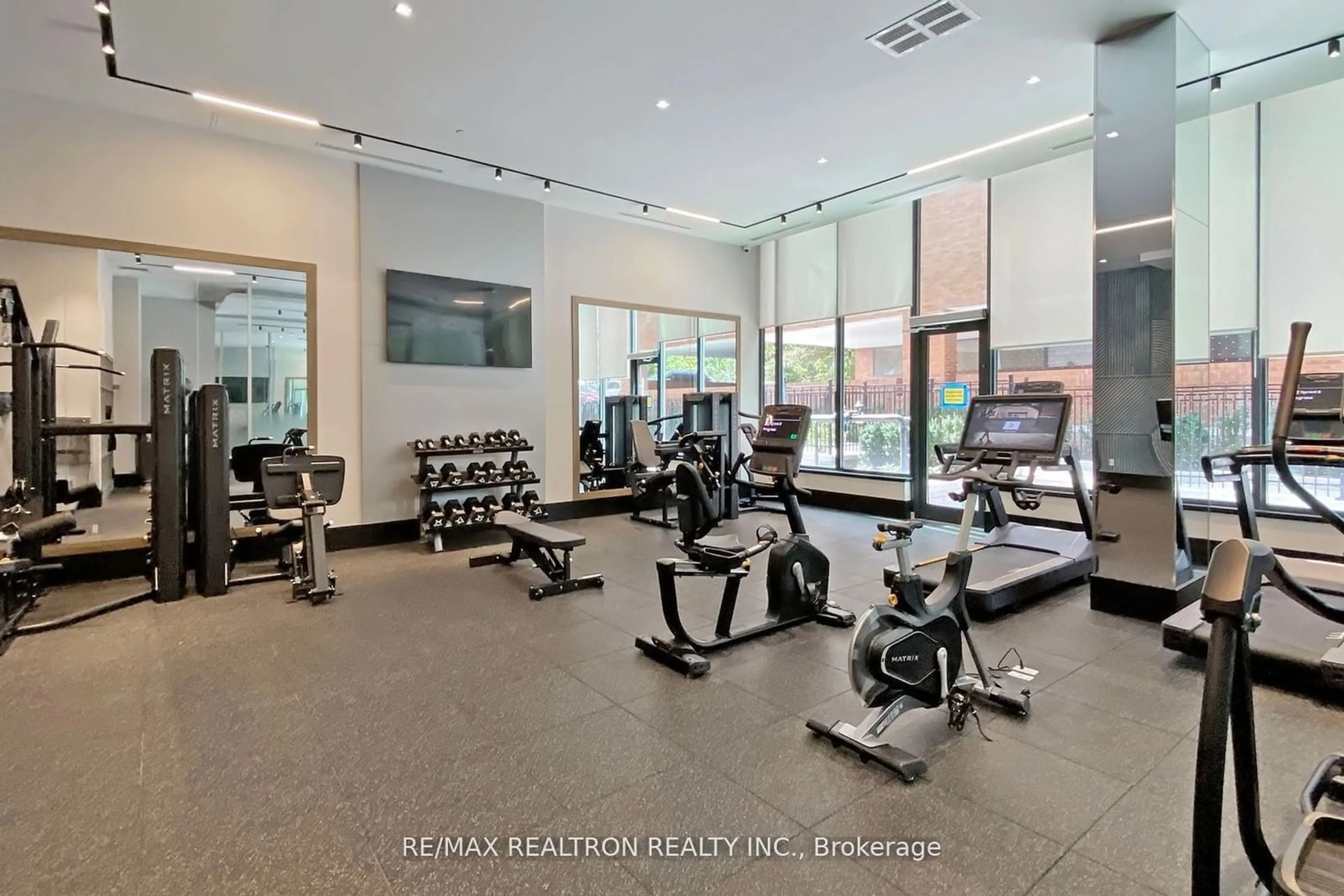 Gym or fitness room for 250 Lawrence Ave #501, Toronto Ontario M5M 1B1