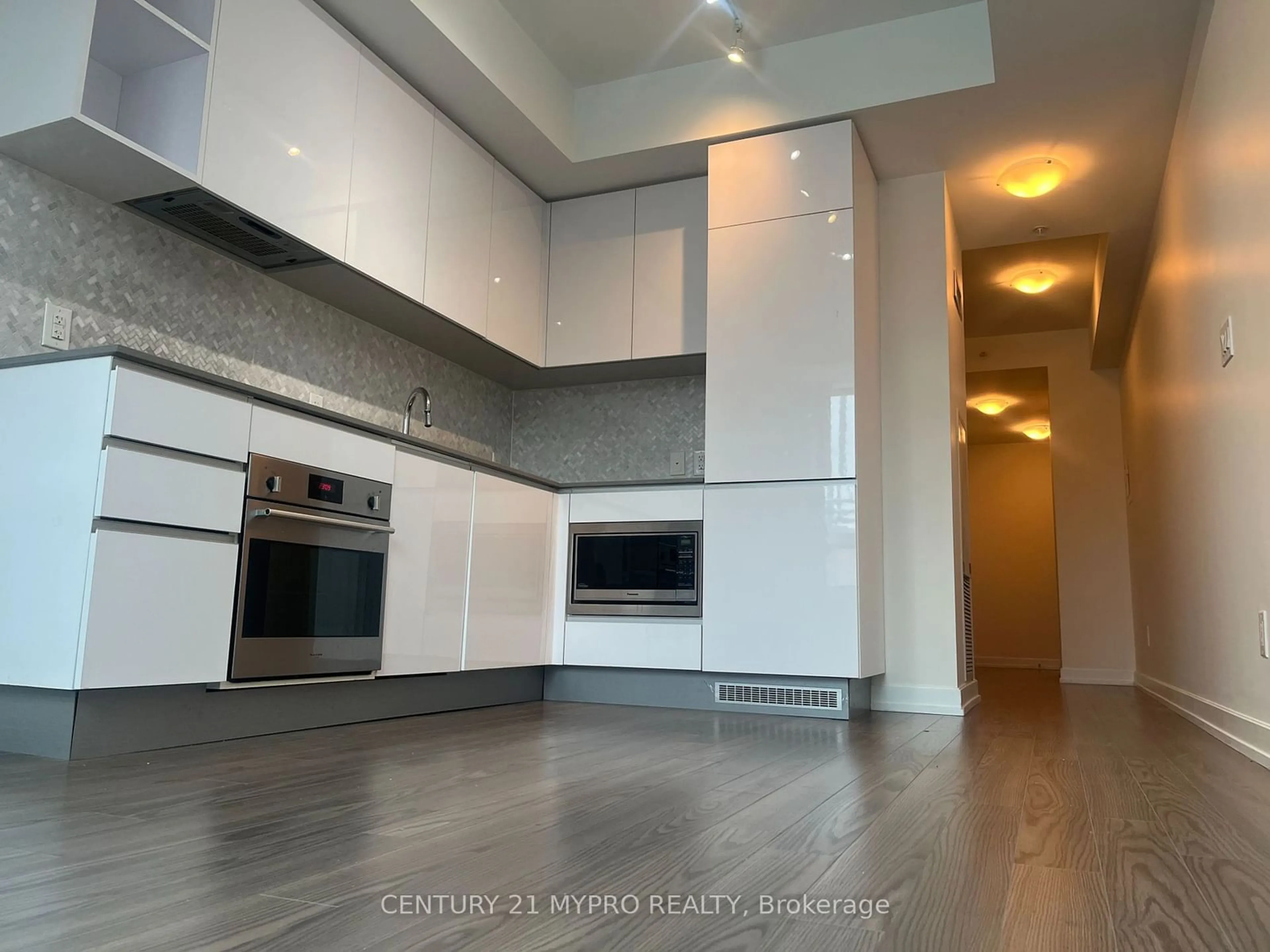 Open concept kitchen, unknown for 377 Madison Ave #324, Toronto Ontario M4V 3E1