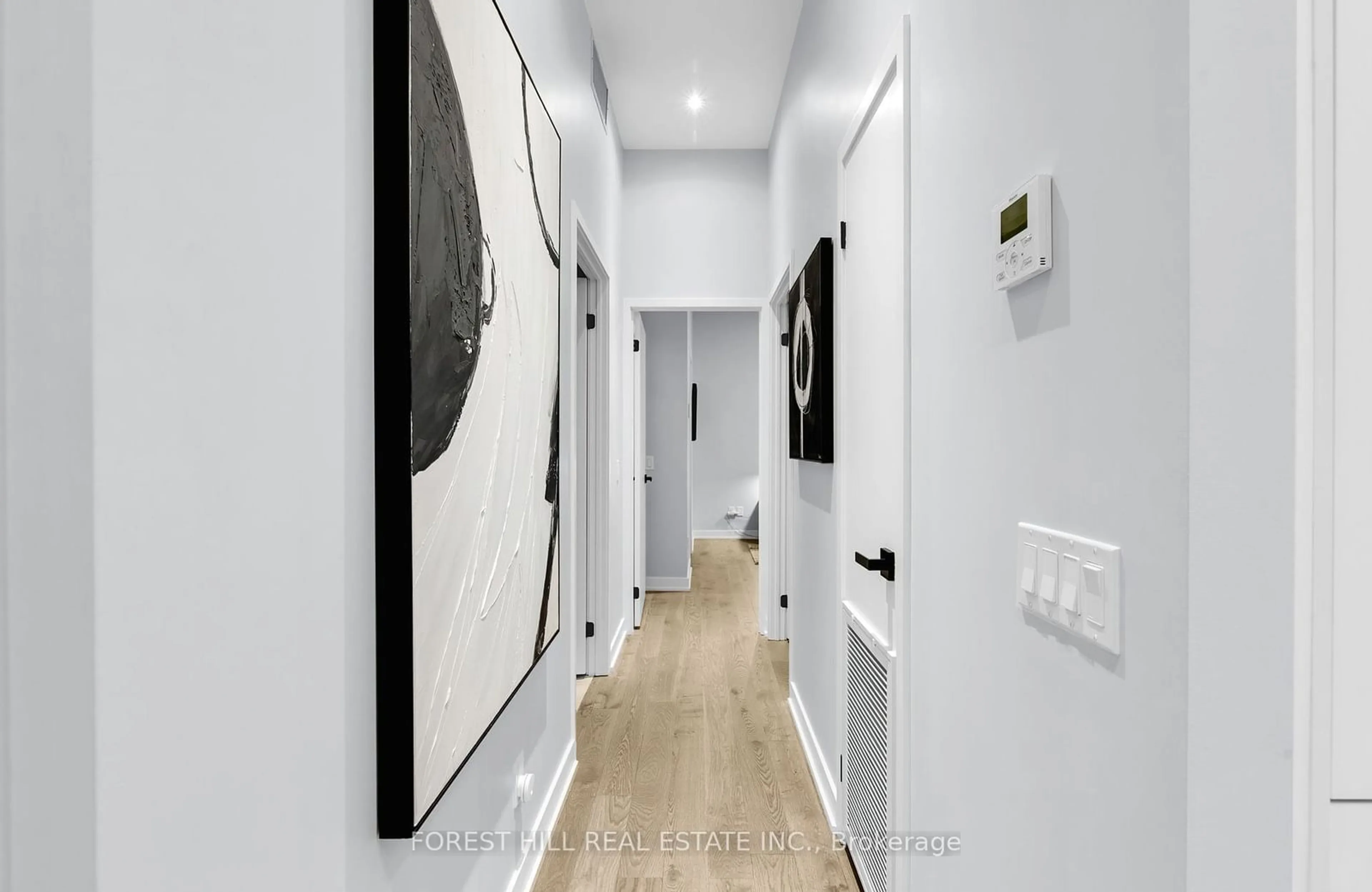 Indoor entryway for 22 Lombard St #203, Toronto Ontario M5C 1M1