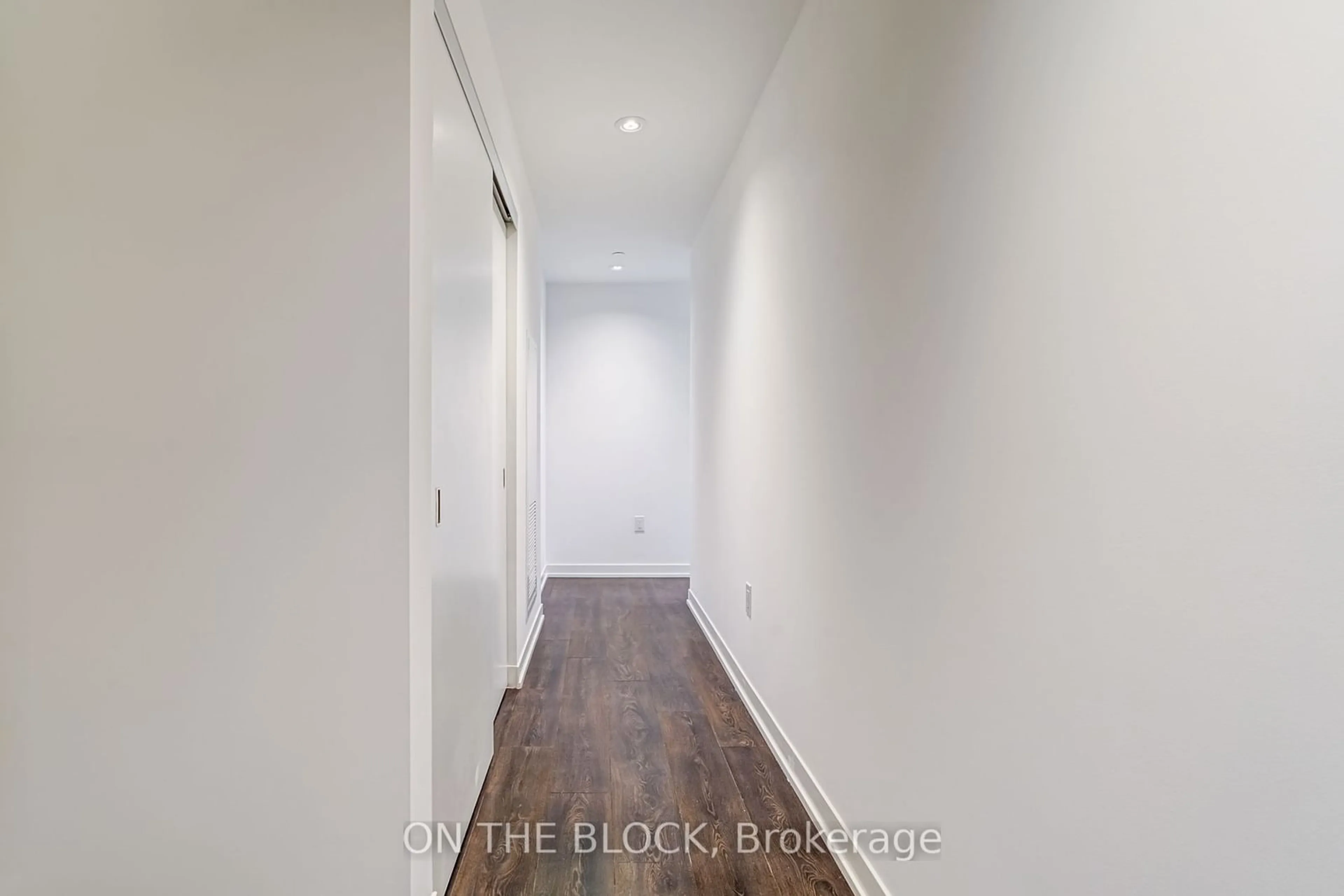 A pic of a room for 20 Richardson St #3307, Toronto Ontario M5A 0S6