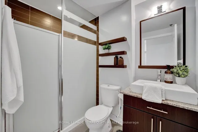 Additional property image - 2756 Old Leslie St Unit 1102