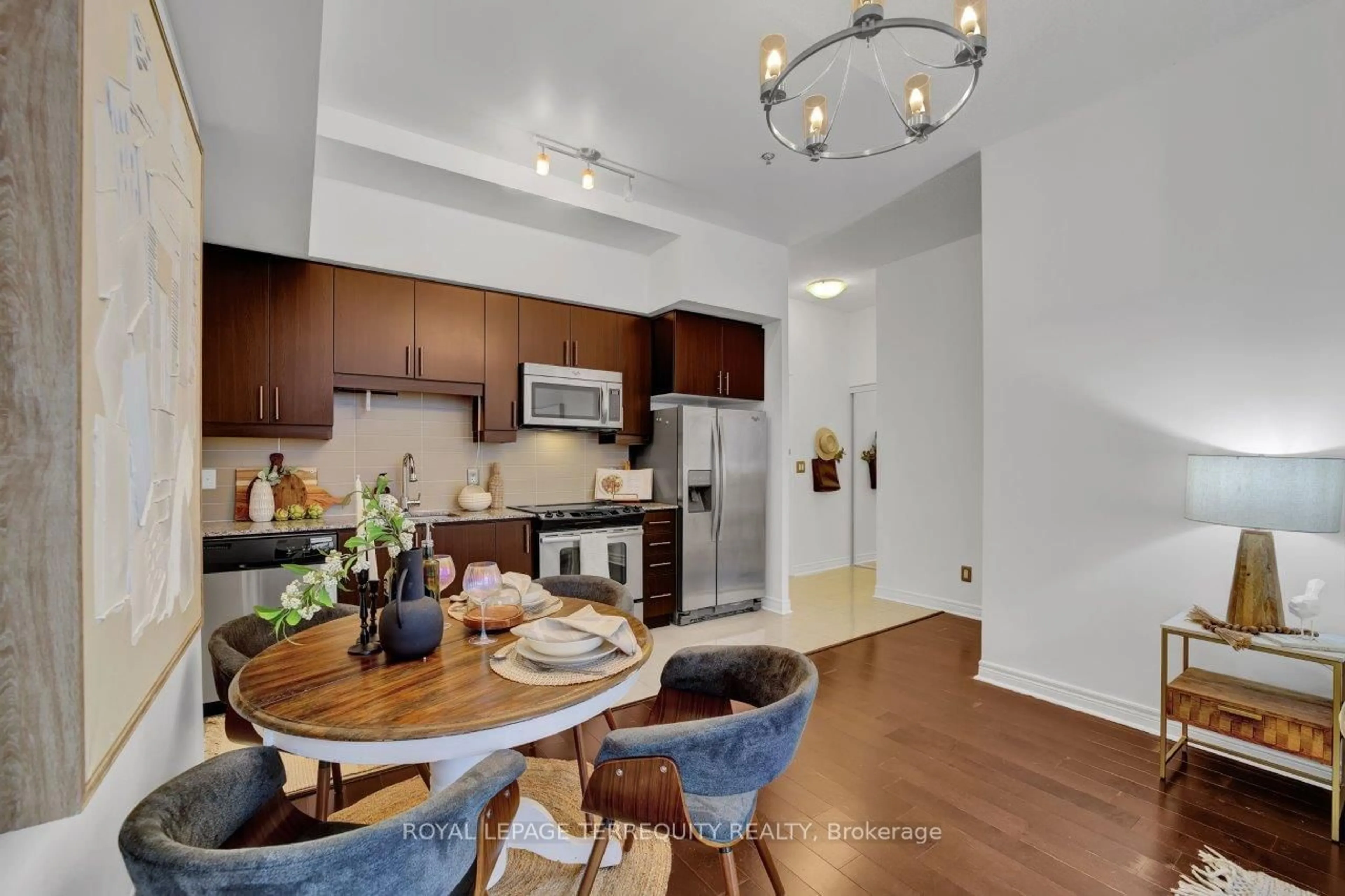 Open concept kitchen, unknown for 2756 Old Leslie St #1102, Toronto Ontario M2K 0E2