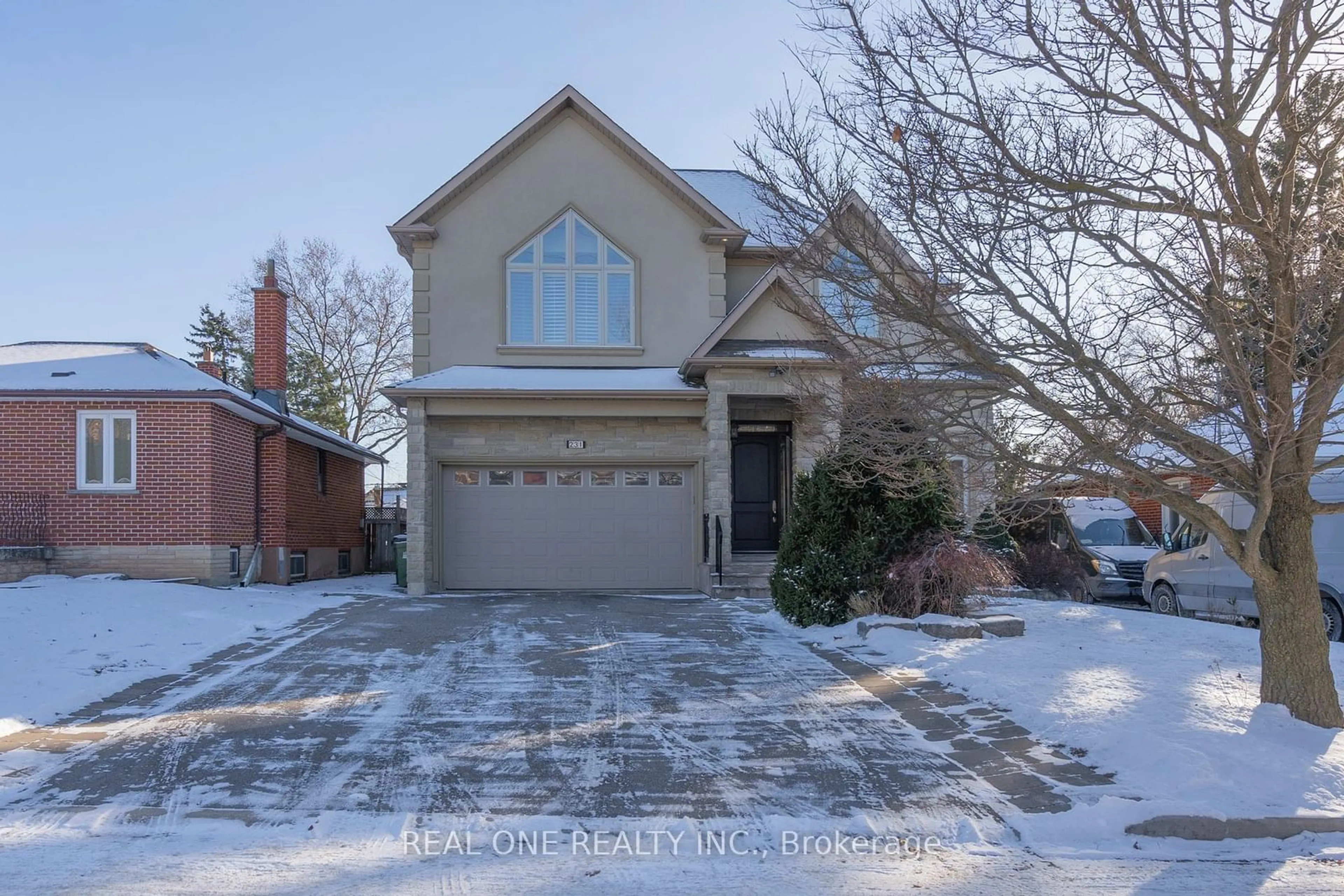 Home with brick exterior material, street for 231 Churchill Ave, Toronto Ontario M2R 1E2