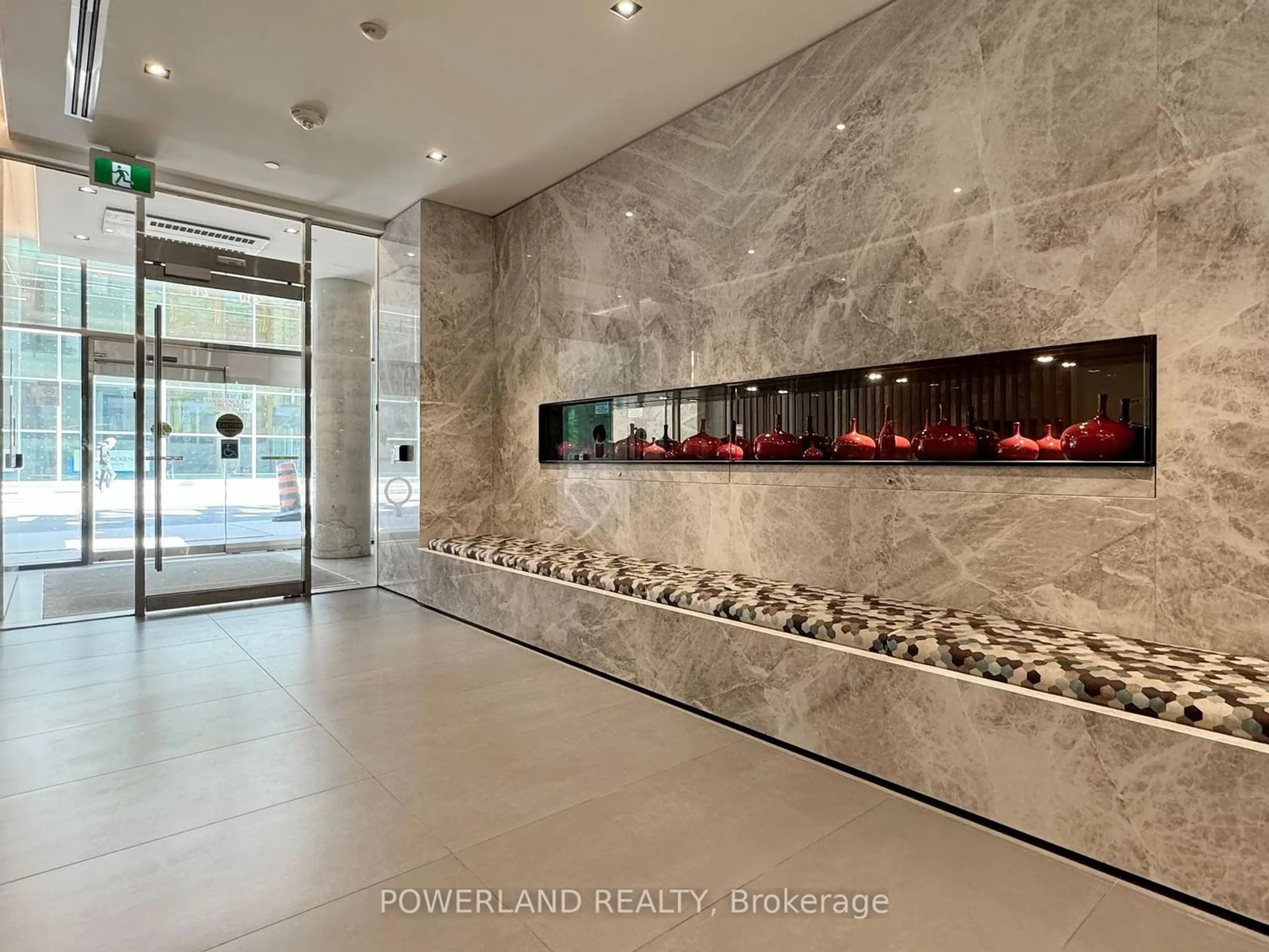 Indoor foyer for 215 Queen St #1715, Toronto Ontario M5V 0P5