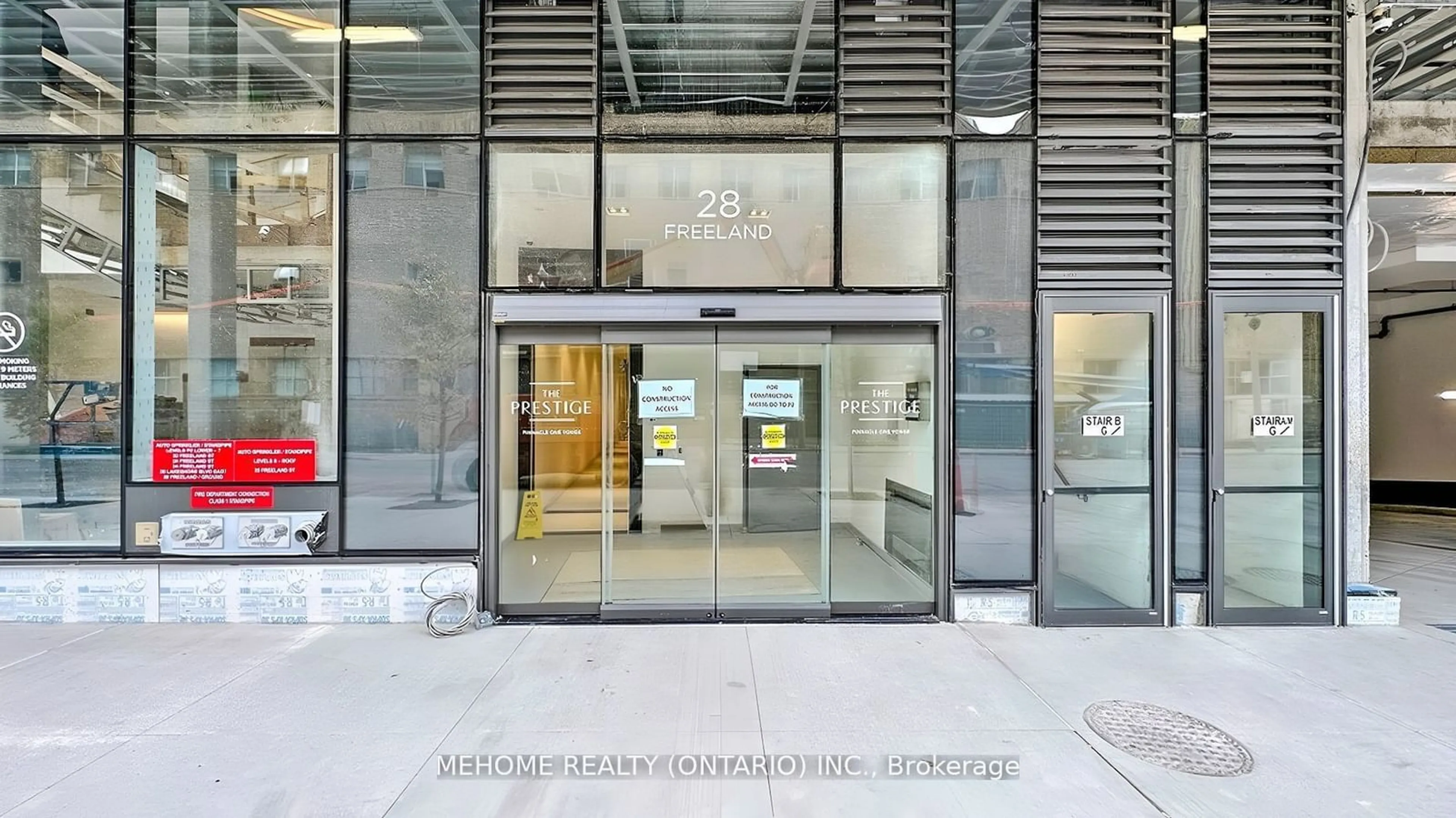 Indoor foyer for 28 Freeland St #2507, Toronto Ontario M5E 0E3