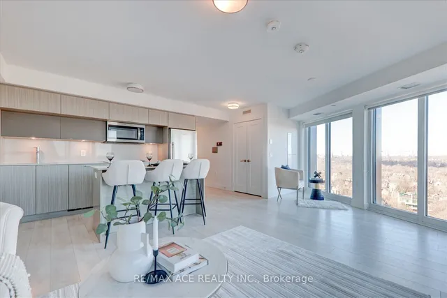 Additional property image - 575 Bloor St Unit 1703