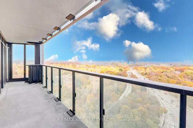 Additional property image - 575 Bloor St Unit 1703