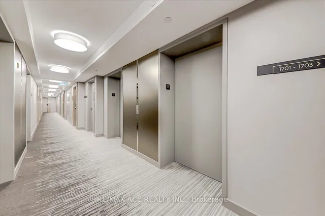 Additional property image - 575 Bloor St Unit 1703