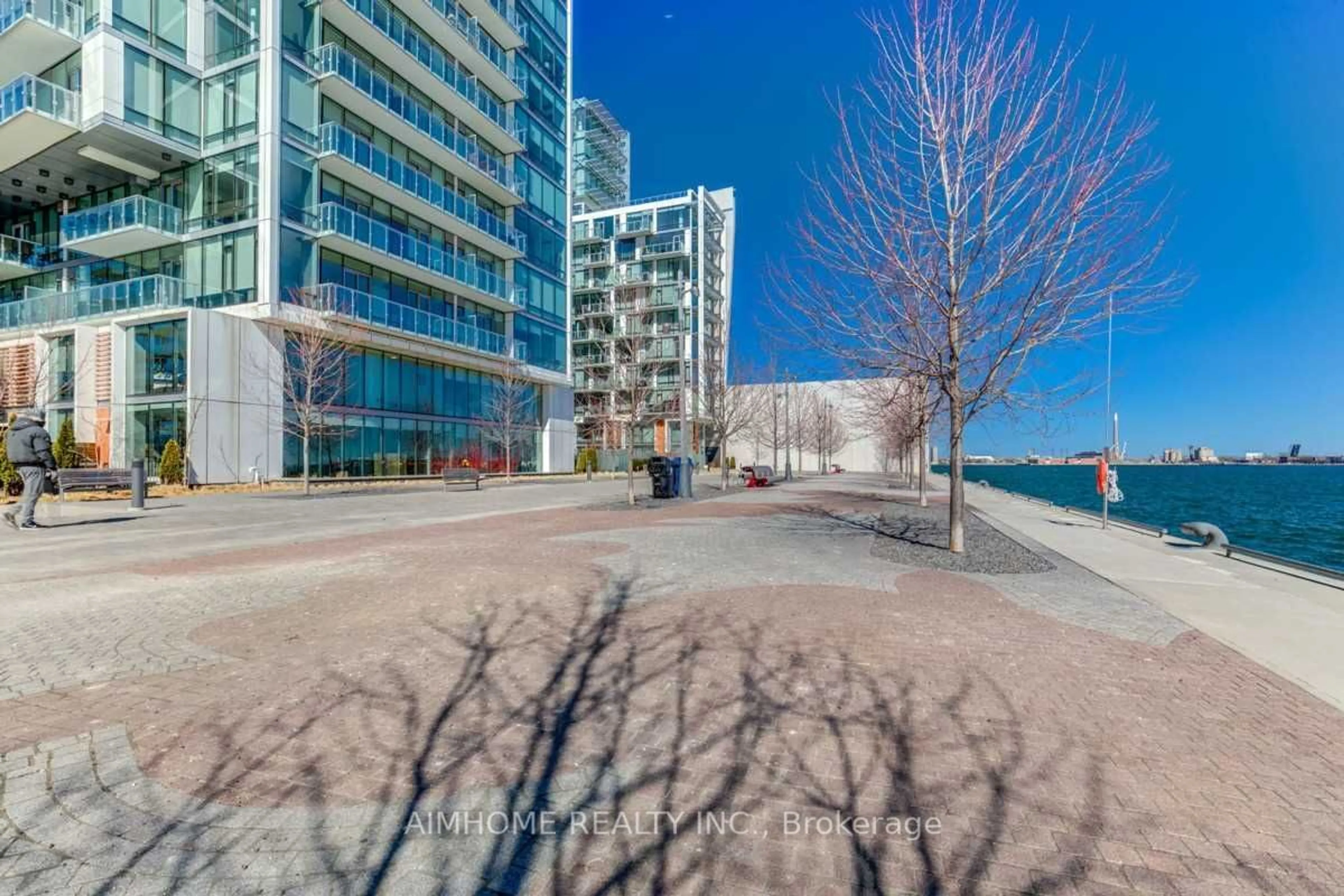 Unknown for 39 Queens Quay #Th 111, Toronto Ontario M5E 0A5