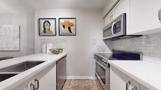 Additional property image - 38 Western Battery Rd Unit 612