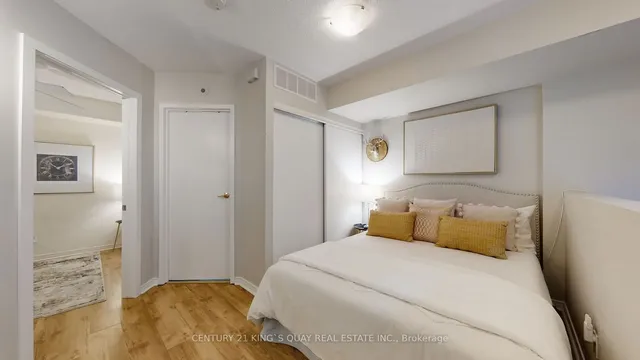 Additional property image - 38 Western Battery Rd Unit 612
