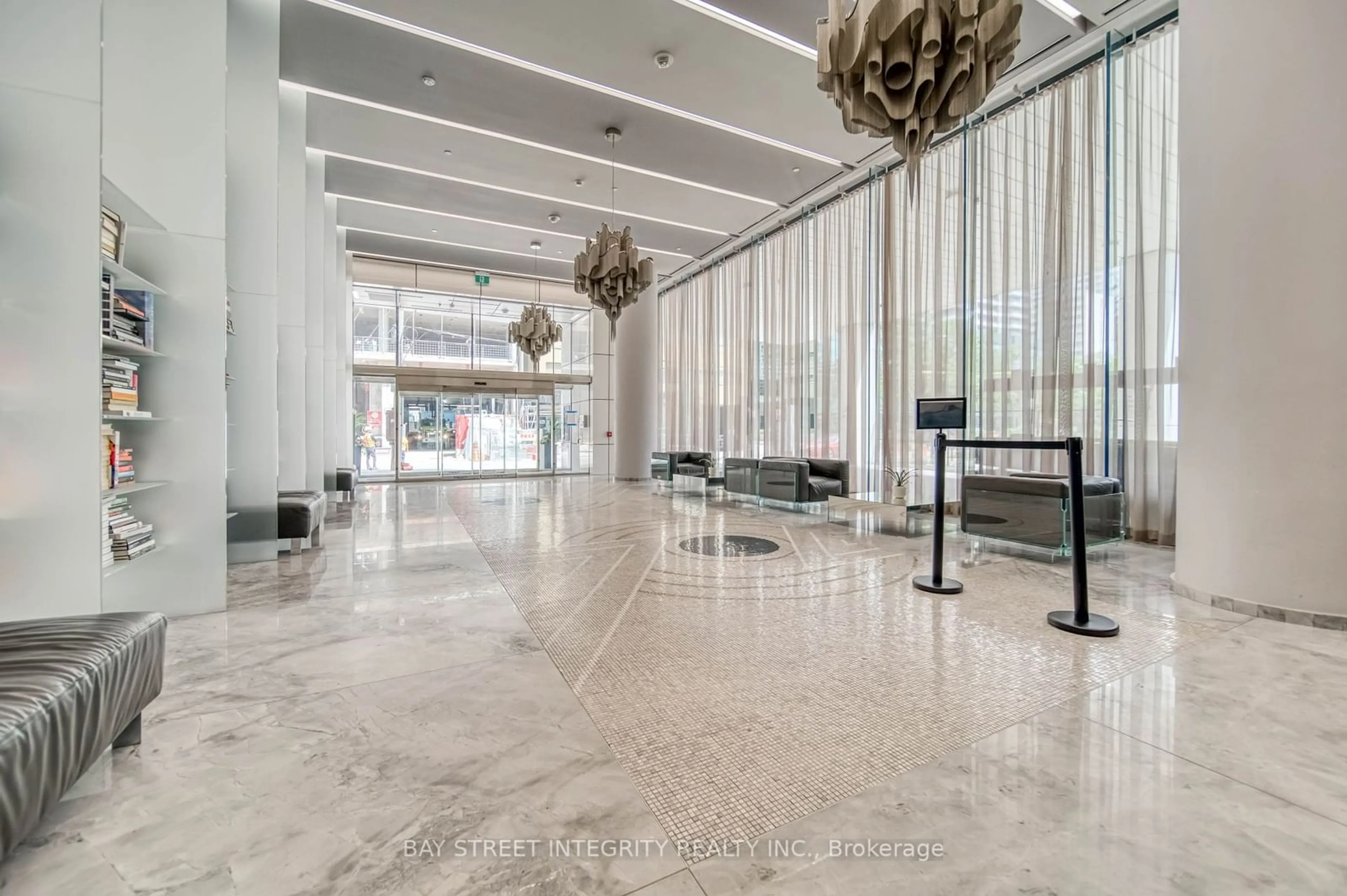 Lobby for 5 Soudan Ave #1002, Toronto Ontario M4S 0B1