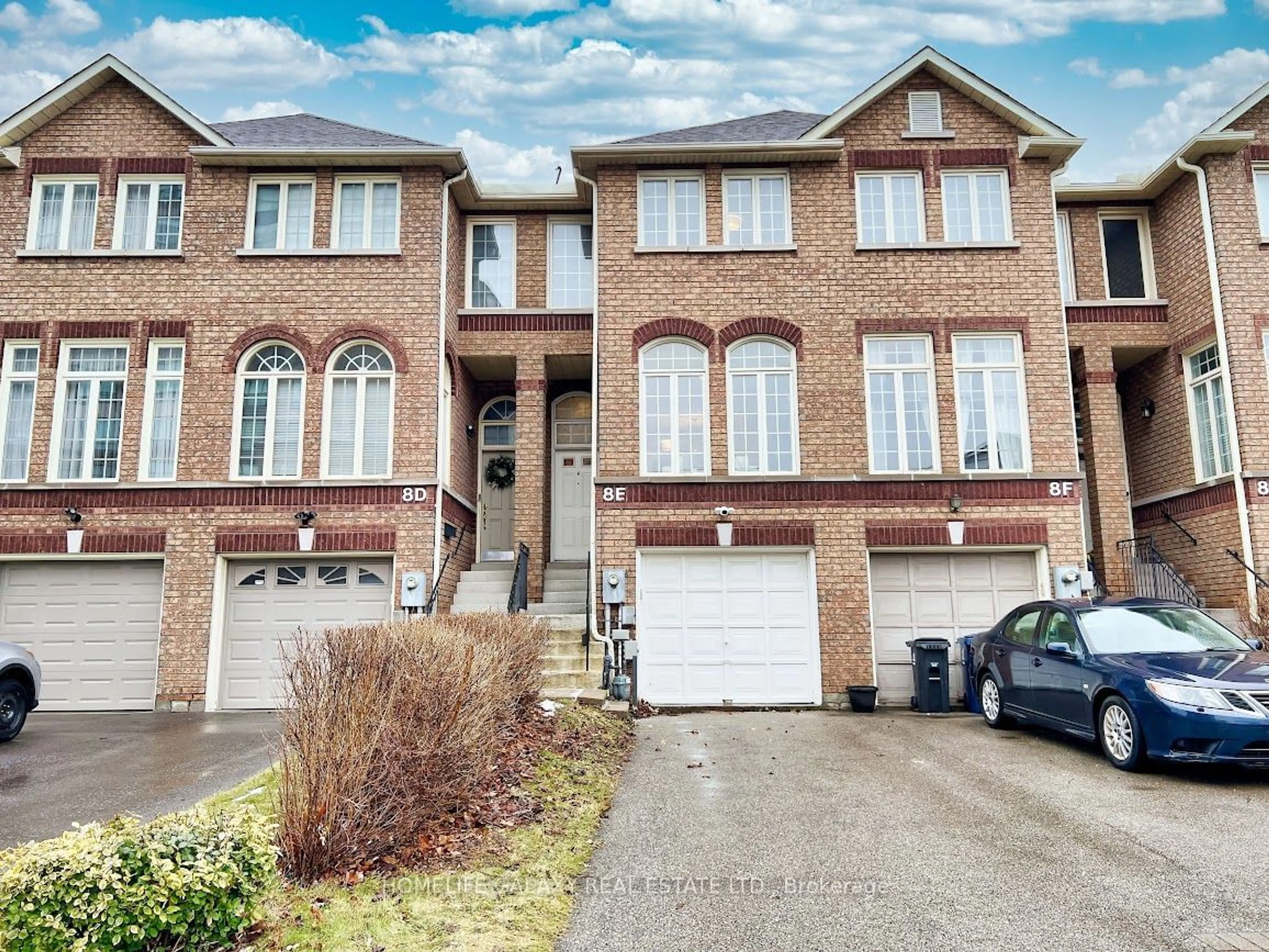 Home with brick exterior material, street for 8E Hycrest Ave, Toronto Ontario M2N 5G1