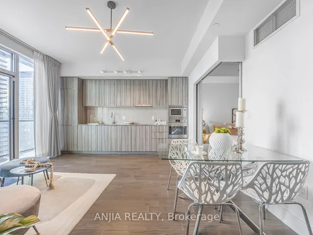 Additional image 16 of 955 Bay St Unit 3003