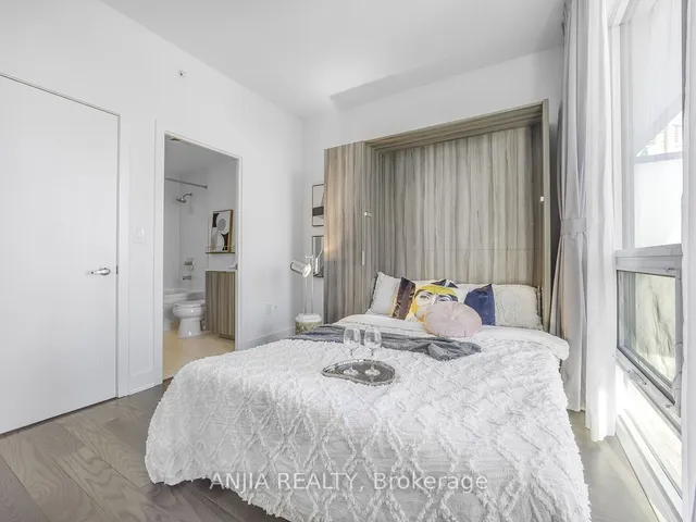 Additional image 8 of 955 Bay St Unit 3003