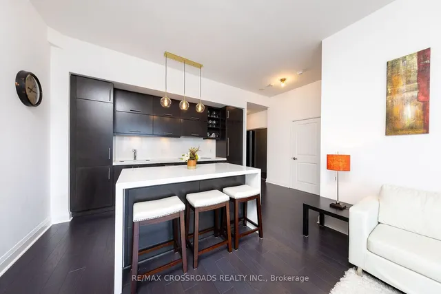 Additional property image - 1080 Bay St Unit 4509