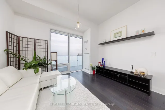 Additional property image - 1080 Bay St Unit 4509