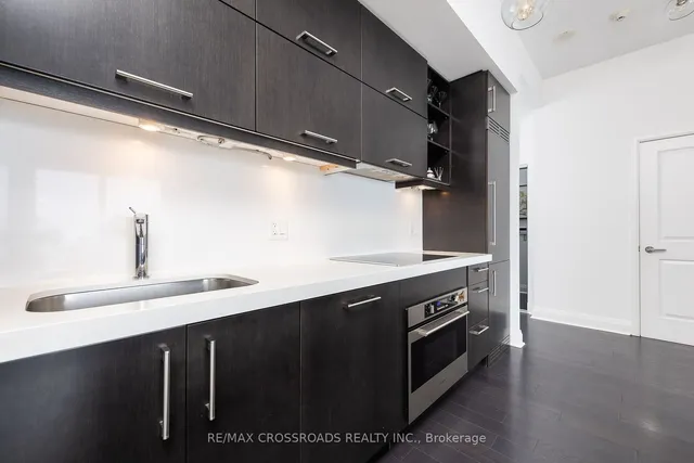 Additional property image - 1080 Bay St Unit 4509