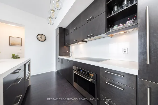 Additional property image - 1080 Bay St Unit 4509