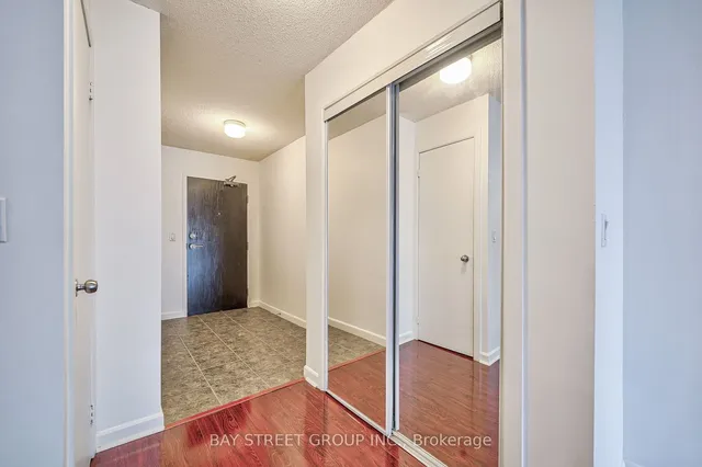 Additional property image - 8 Park Rd Unit 2016