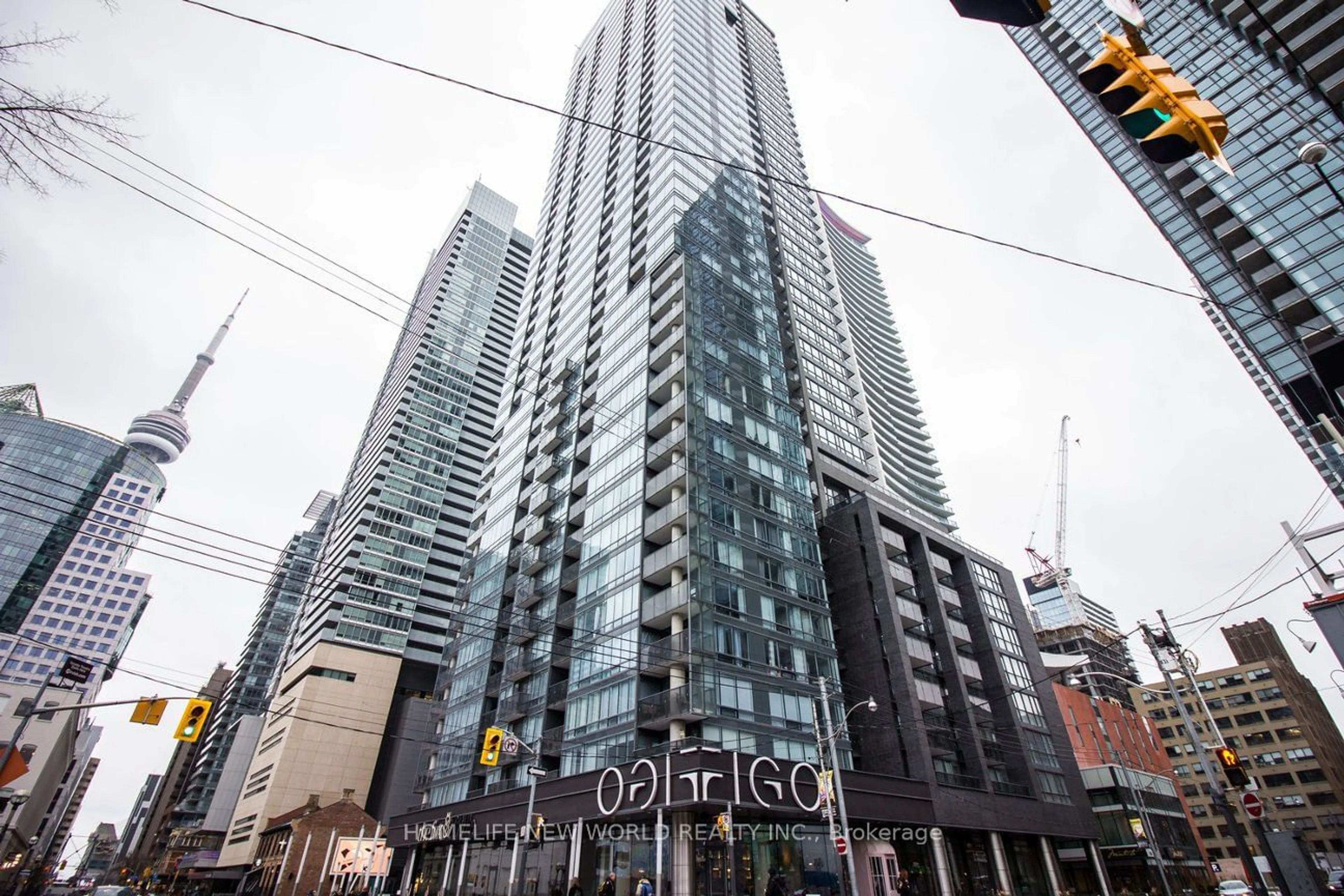 Patio, building for 295 Adelaide St #2610, Toronto Ontario M5V 1P7