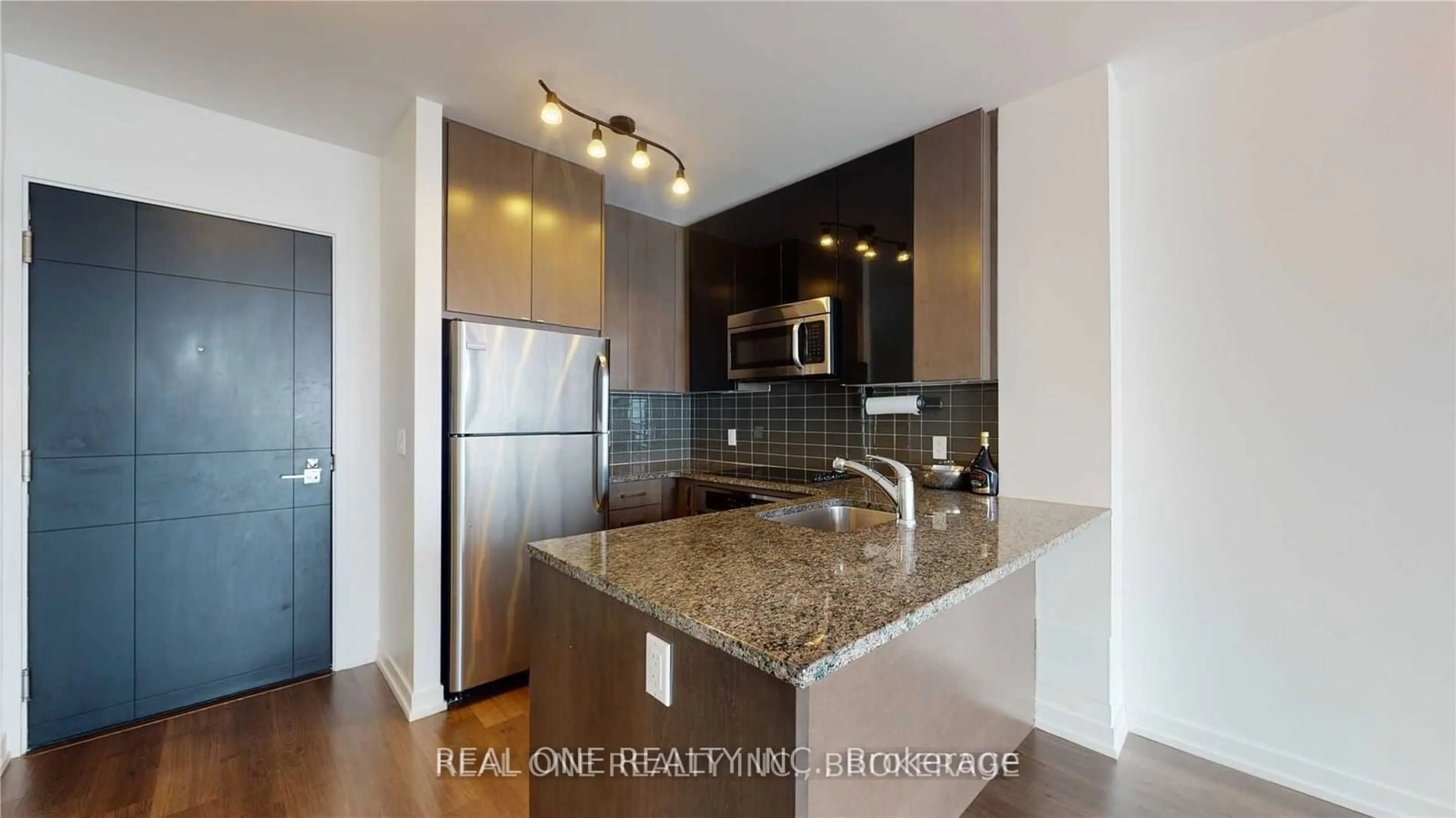 Open concept kitchen, unknown for 89 Dunfield Ave #3503, Toronto Ontario M4S 0A4