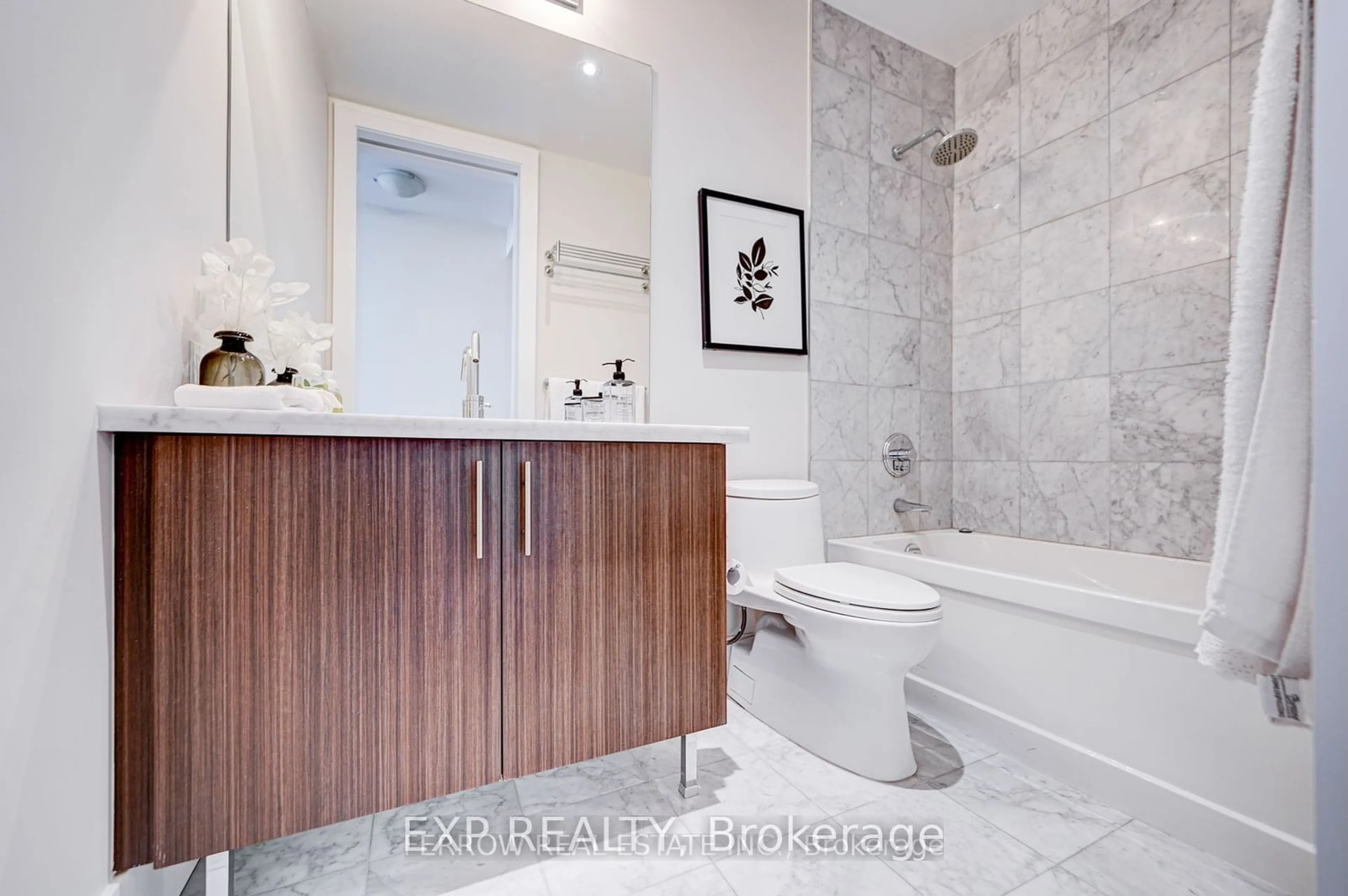 Standard bathroom, ceramic/tile floor for 39 Queens Quay #101, Toronto Ontario M5E 0A5