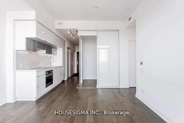 Additional property image - 185 Roehampton Ave Unit 3406
