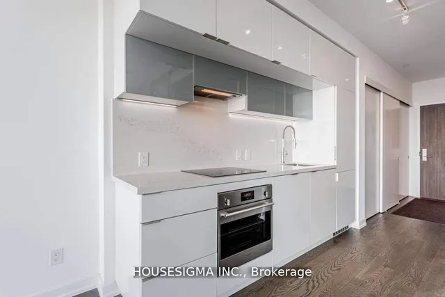 Additional property image - 185 Roehampton Ave Unit 3406