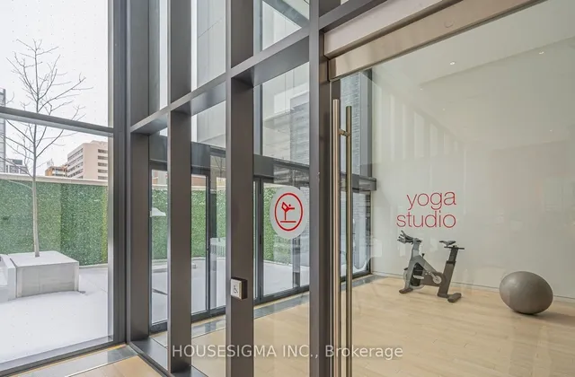 Additional property image - 185 Roehampton Ave Unit 3406