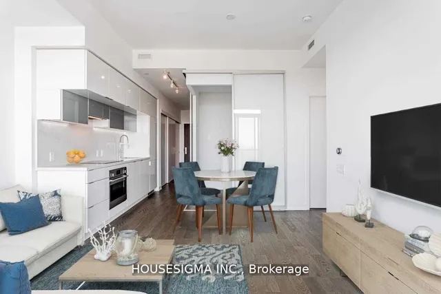 Additional property image - 185 Roehampton Ave Unit 3406