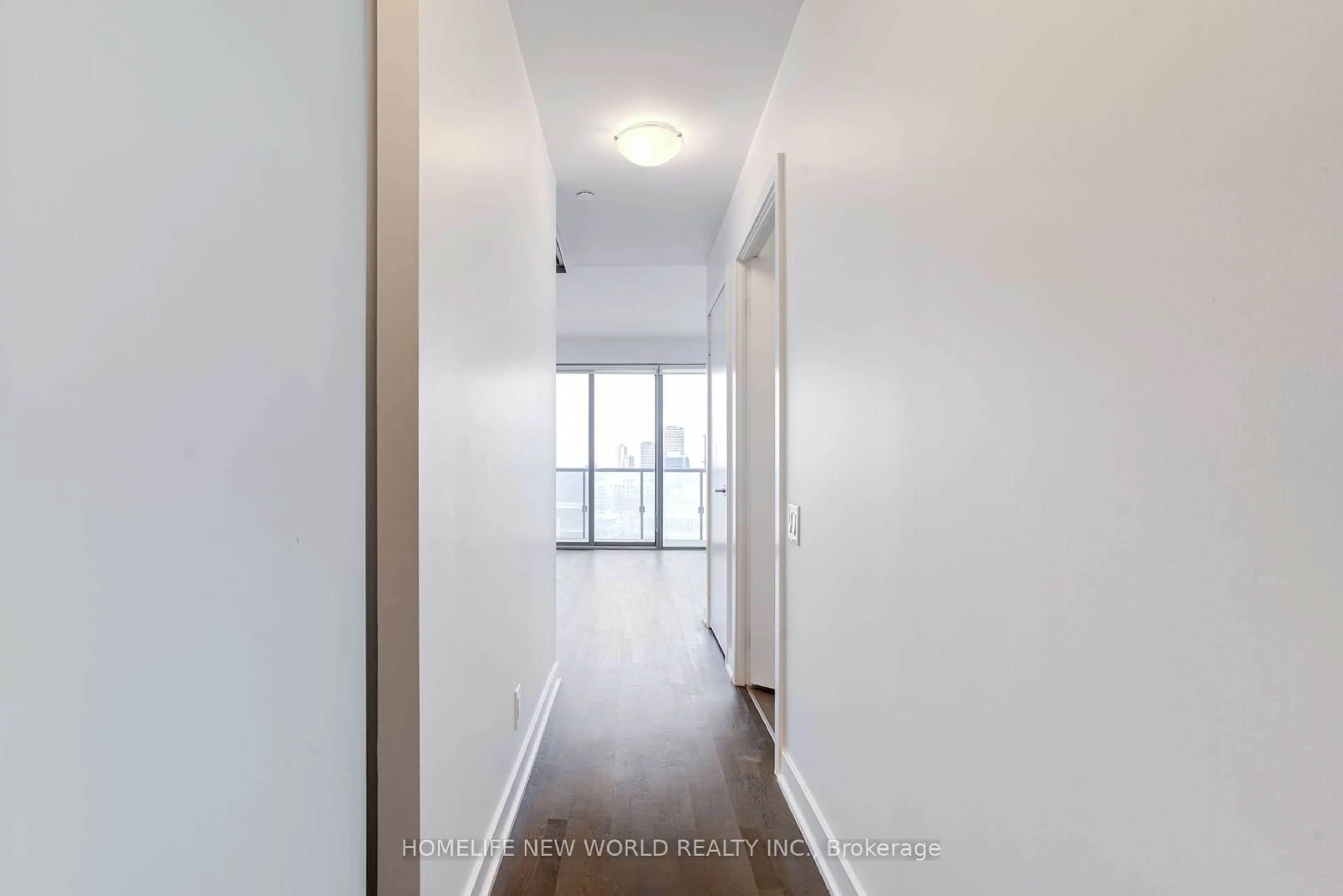 Indoor entryway for 1815 Yonge St #1805, Toronto Ontario M4T 2A4