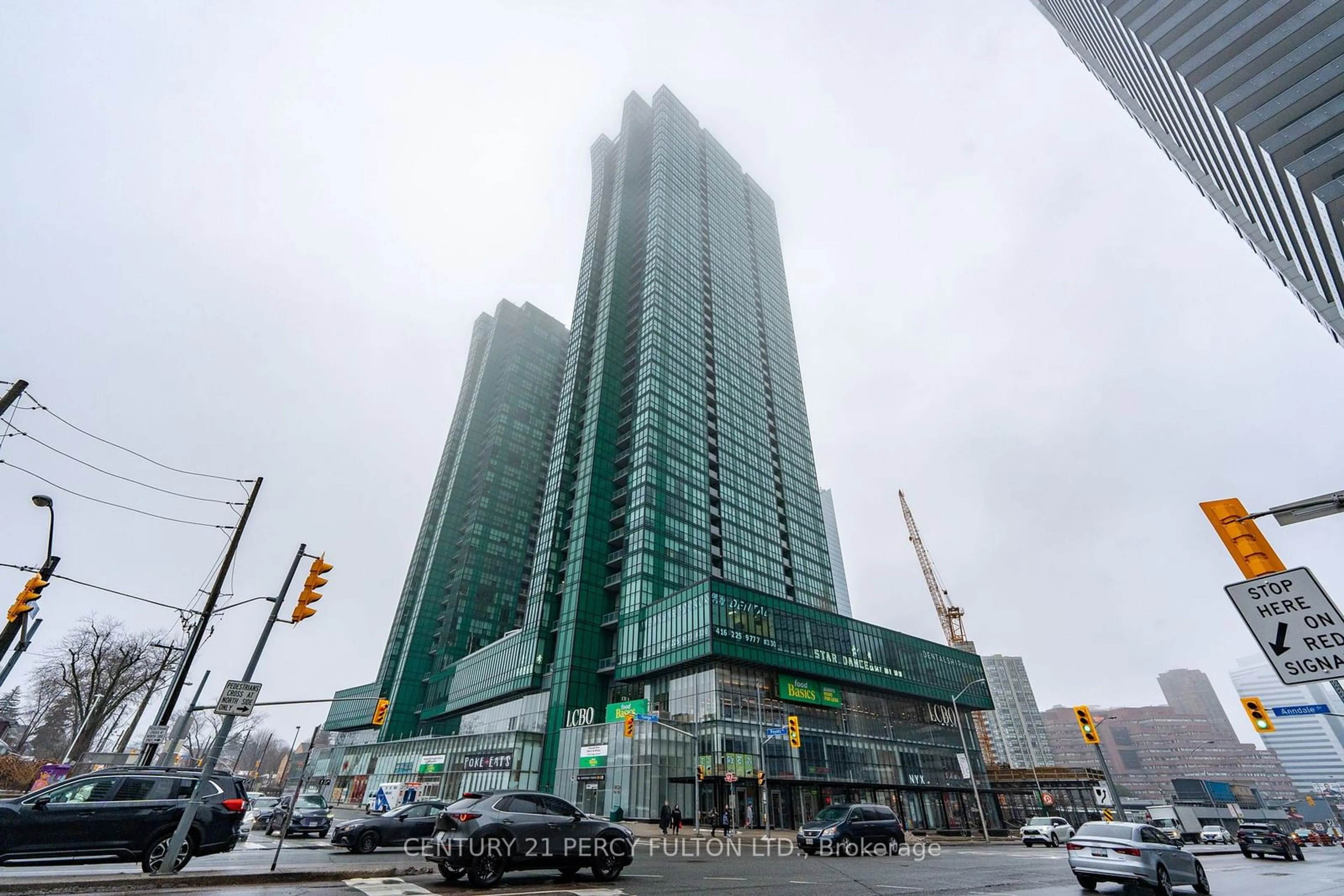 Indoor foyer for 9 Bogert Ave #2105, Toronto Ontario M2N 5M6