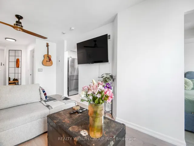 Additional property image - 8 Park Rd Unit 2113