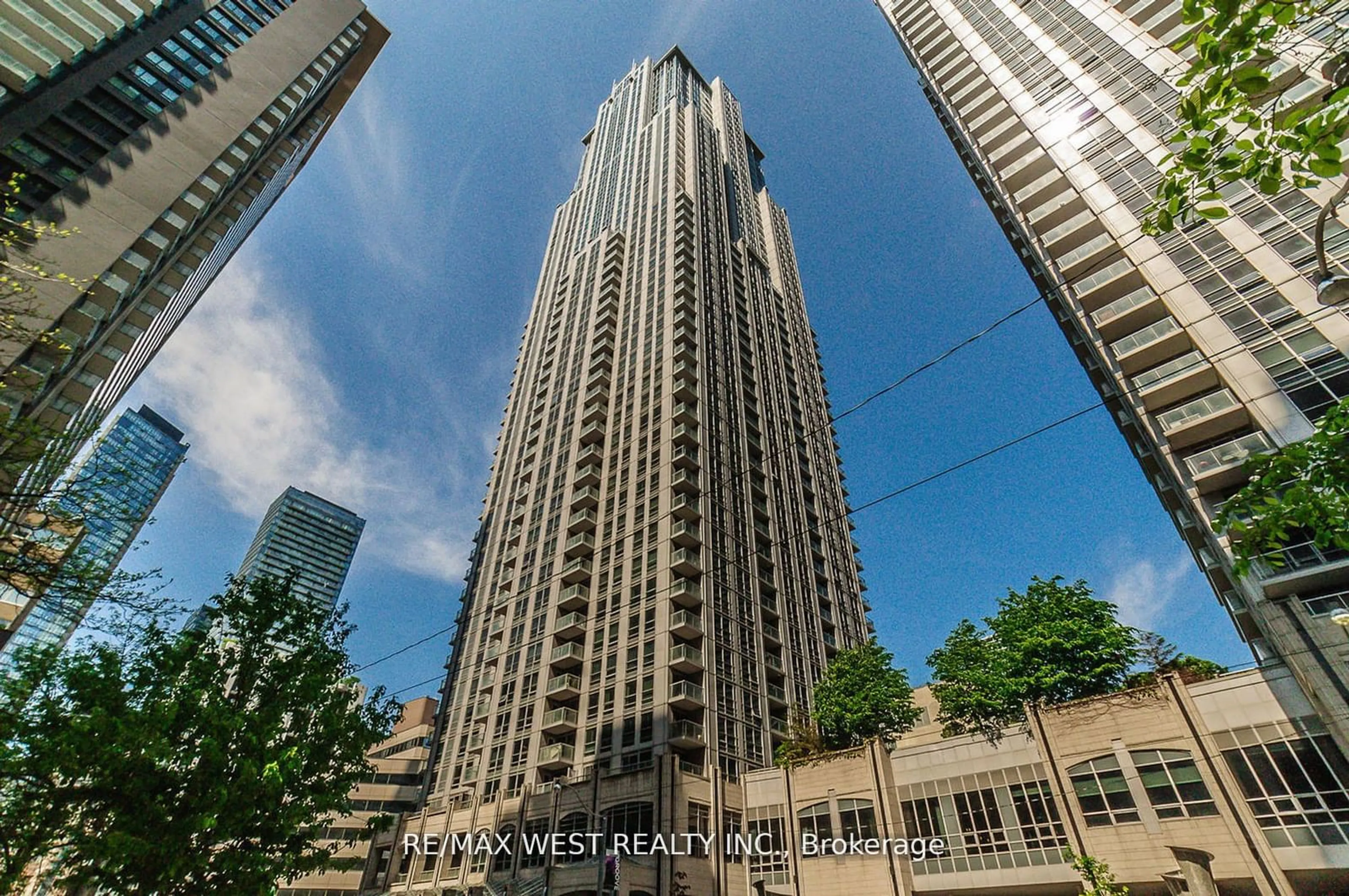 A pic from outside/outdoor area/front of a property/back of a property/a pic from drone, city buildings view from balcony for 763 Bay St #3502, Toronto Ontario M5G 2R3