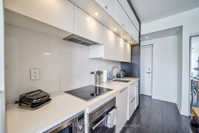 Additional property image - 15 Grenville St Unit 4301
