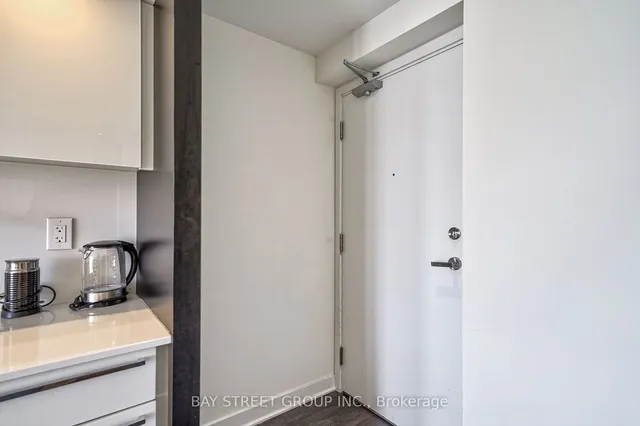 Additional property image - 15 Grenville St Unit 4301