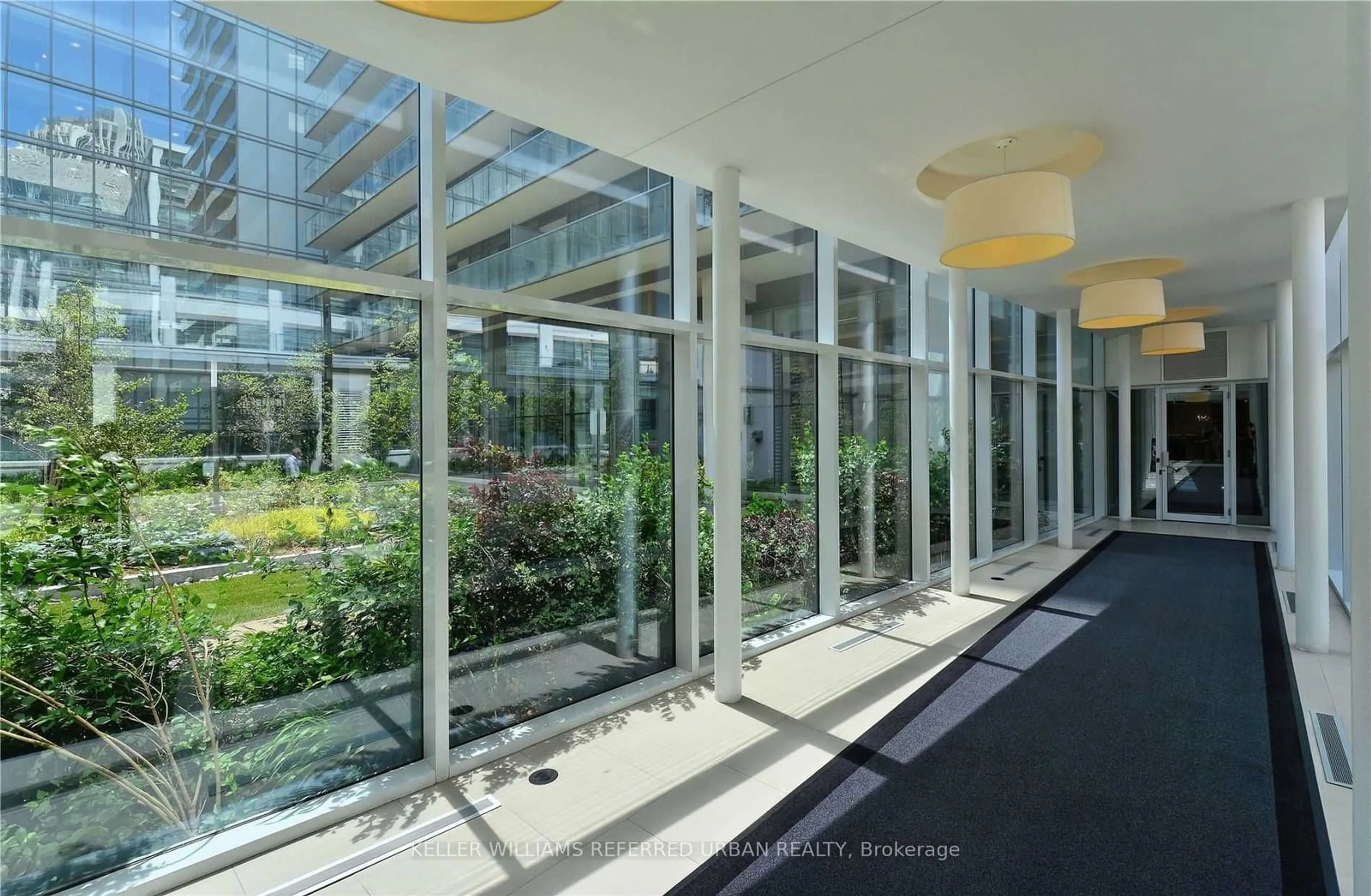 Indoor foyer for 90 Stadium Rd #632, Toronto Ontario M5V 3W5