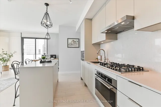 Additional property image - 20 Lombard St Unit 4107