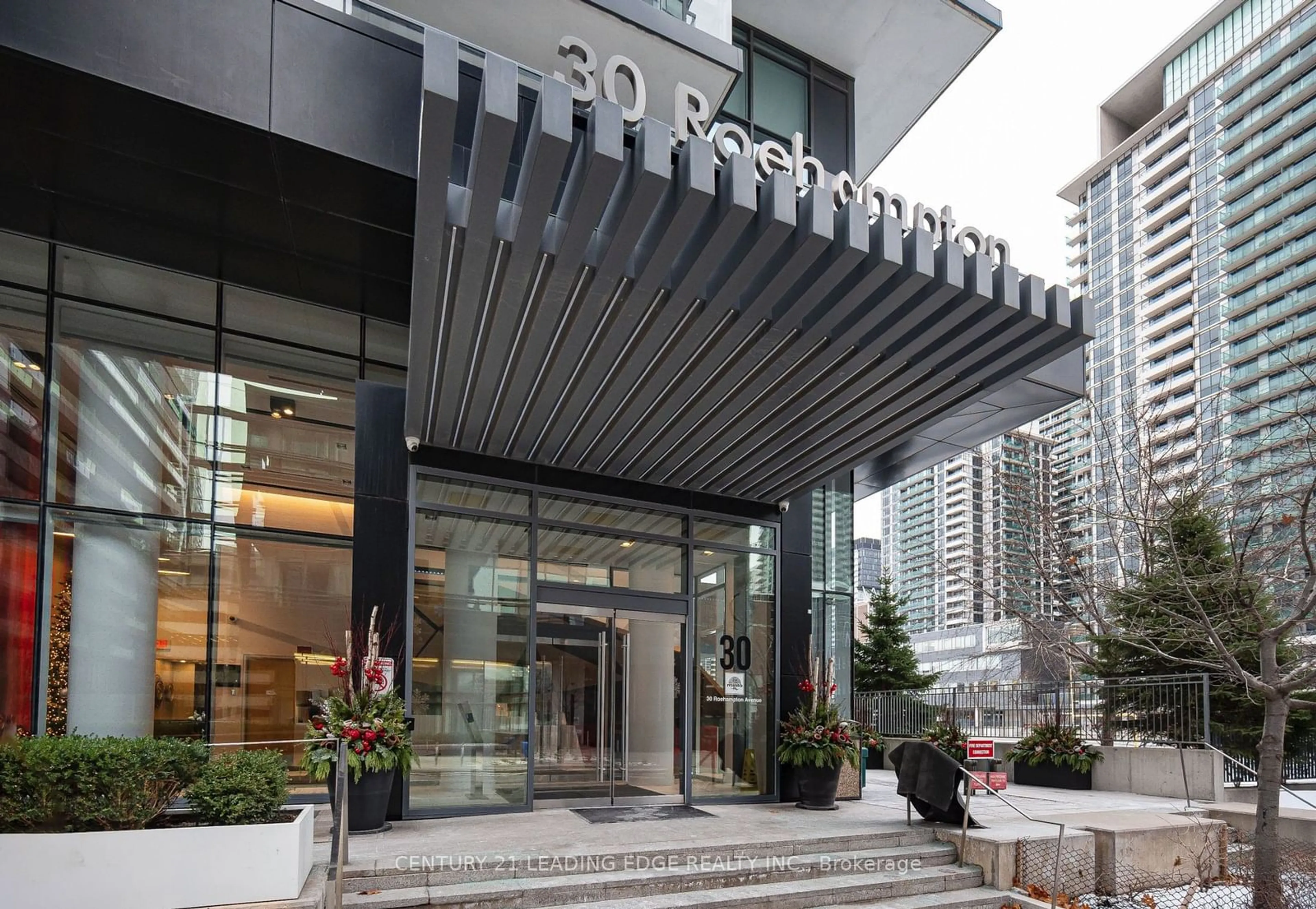 Lobby for 30 Roehampton Ave #506, Toronto Ontario M4P 0B9