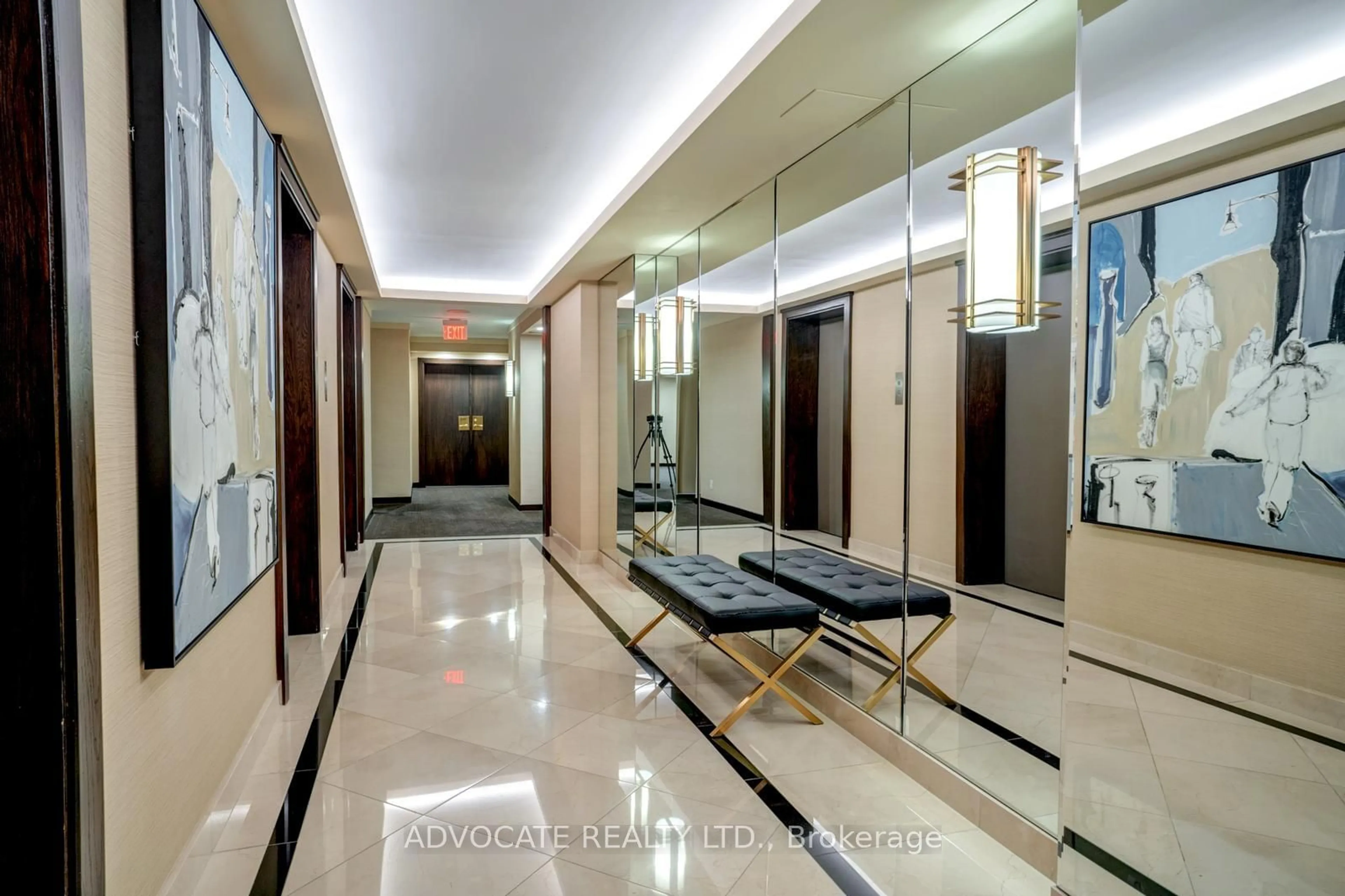 Indoor foyer for 1166 Bay St #1105, Toronto Ontario M5S 2X8