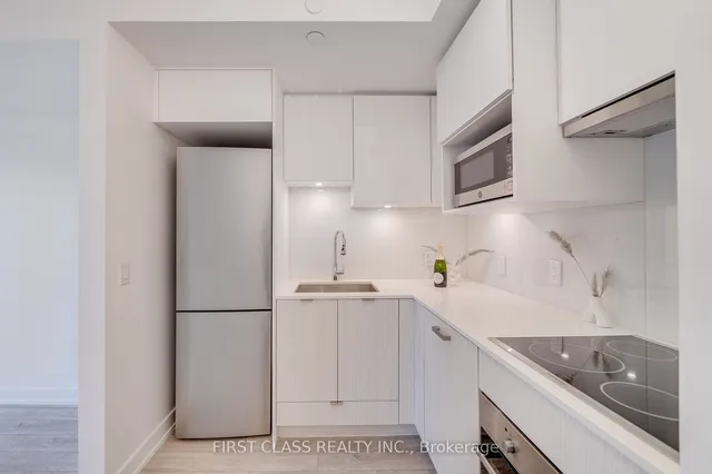 Additional property image - 195 Redpath Ave Unit 3414