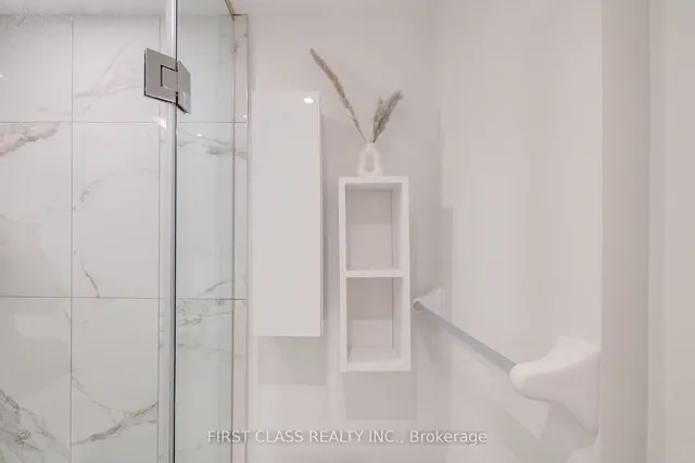 Additional property image - 195 Redpath Ave Unit 3414