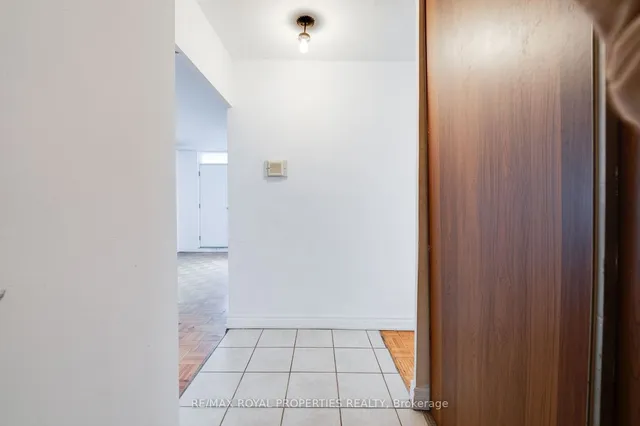 Additional property image - 10 Edgecliff Gfwy Unit 309