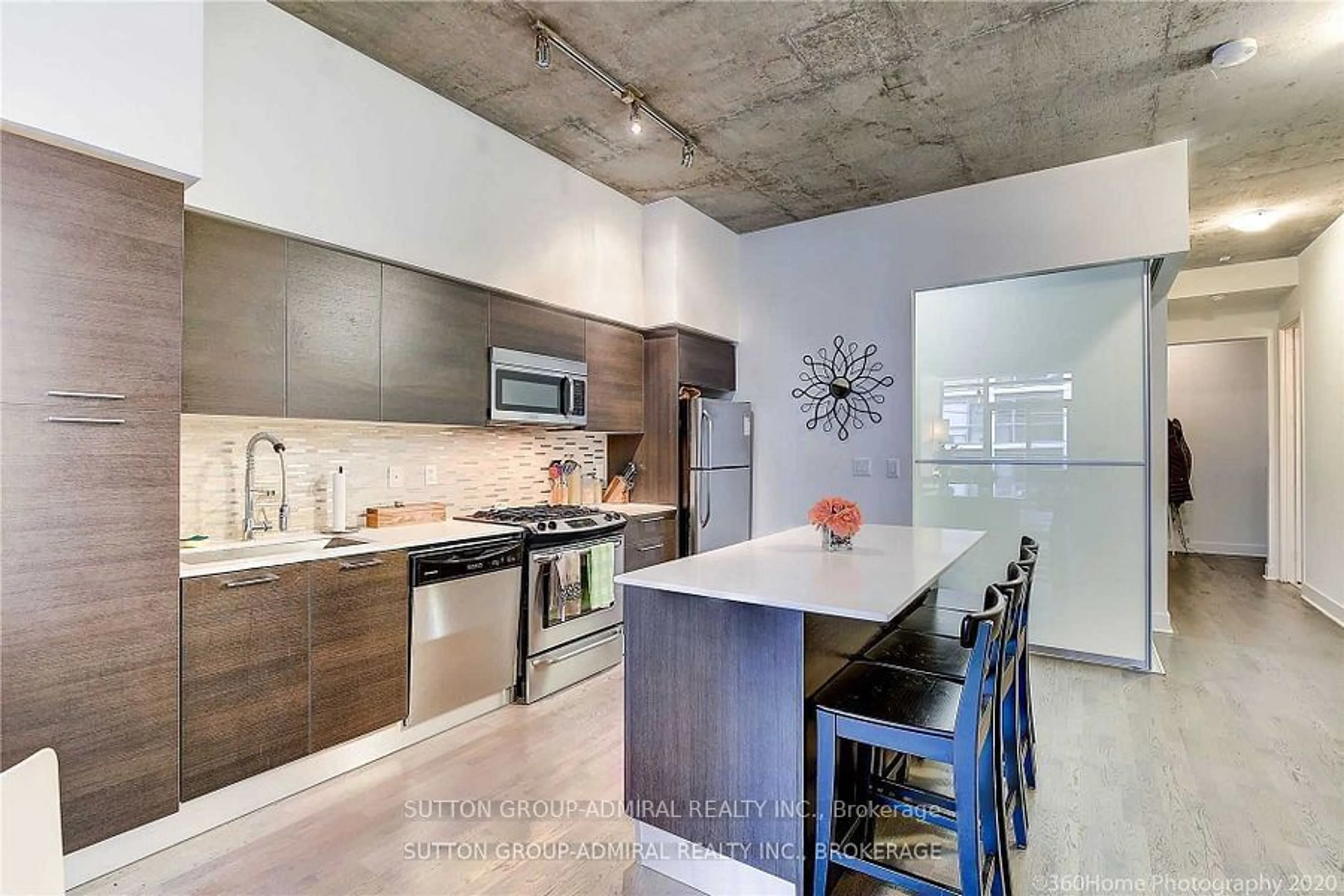 Open concept kitchen, unknown for 399 Adelaide St #316, Toronto Ontario M5V 1S4