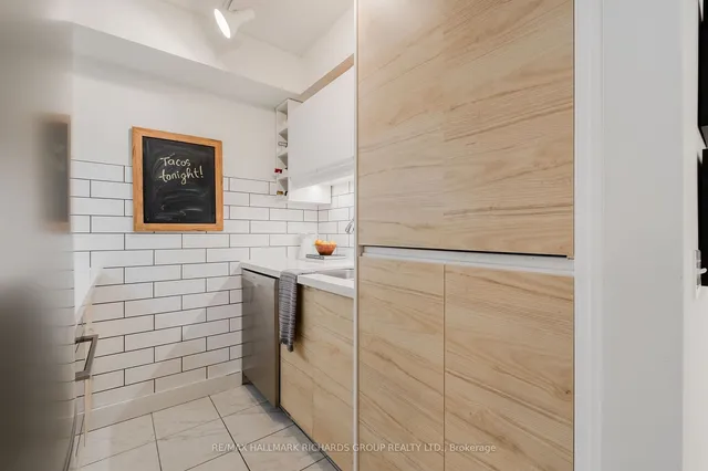 Additional property image - 50 Lombard St Unit 804
